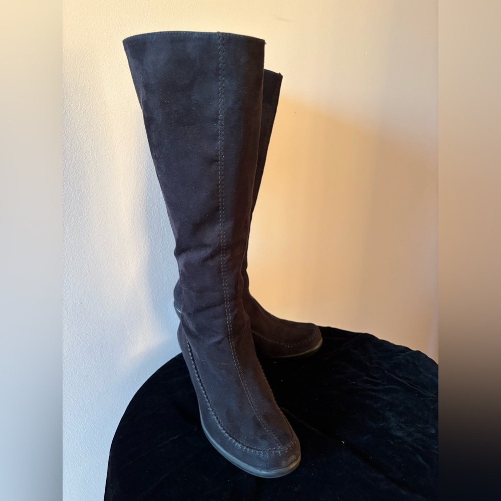 Women's Faux Suede Tall Platform Boots.Size 8 1/2 M